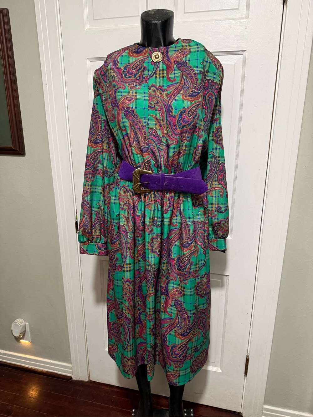 Funky Vintage Long Sleeve Womens Paisley Dress Size 18 Unique Unusual Purple